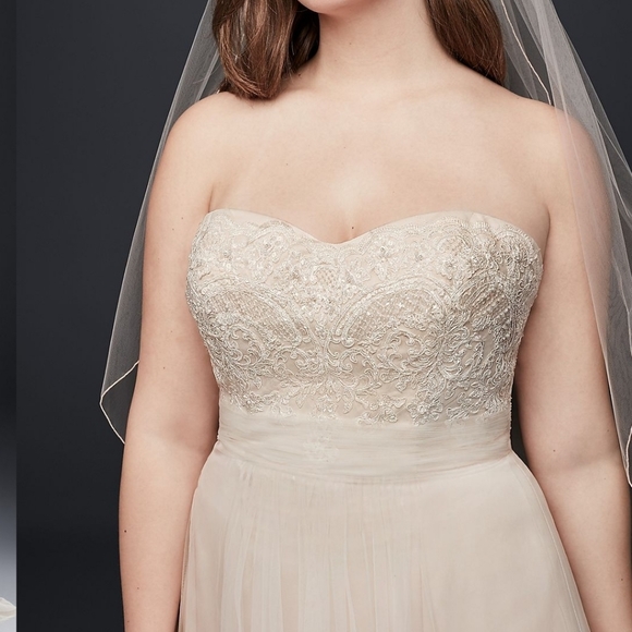 Wedding dress - Picture 5 of 7